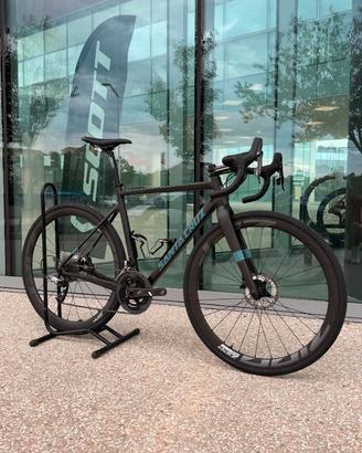 Bicicletta da strada usata Santa Cruz Stigmata C