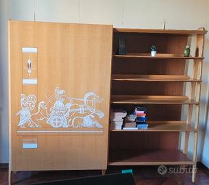 Libreria/armadio con  cassetti interni