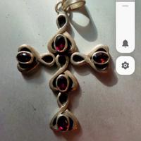 Ciondolo croce in argento e pietra Granata 