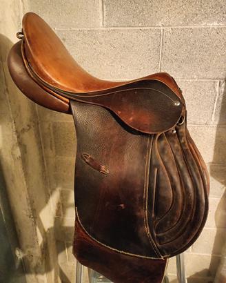 Sella inglese WALDHAUSEN misura 18"
