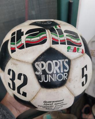 pallone calcio Italia 90