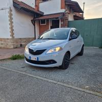 Lancia Ypsilon 1.2 70CV "64.100 km" Bluetooth, S