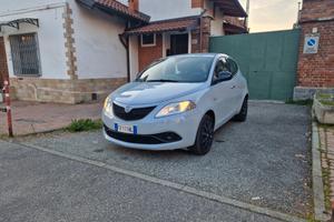Lancia Ypsilon 1.2 70CV "64.100 km" Bluetooth, S