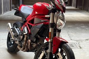 Ducati Monster 797 plus