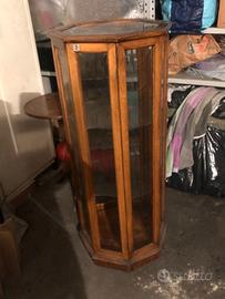 Vetrinetta + specchio + comodino