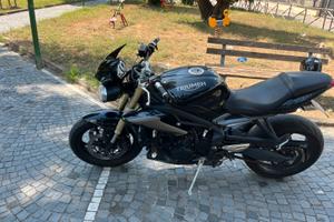 Triumph street triple 675