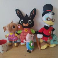 pupazzi peluche Bing sula George Peppa paperone