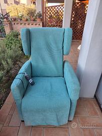 Poltrona alzapersona