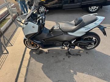 tmax 560