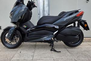 Yamaha XMAX Tech Max 300cc