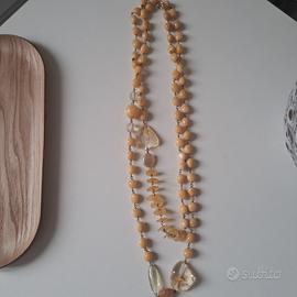 collana con argento dorato e pietre dure 