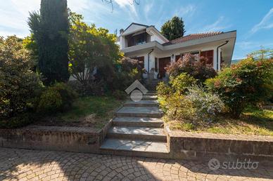 VILLA SINGOLA A BIBIANA