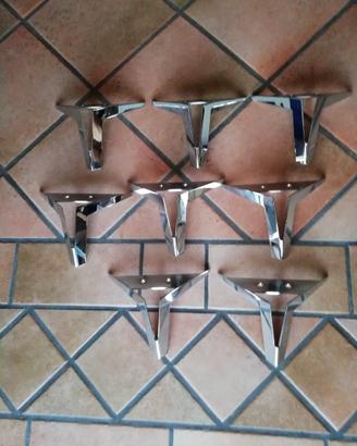 Piedi per divani e mobili