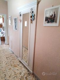 Specchio corridoio bianco stile appendiabiti 