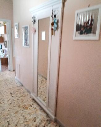 Specchio corridoio bianco stile appendiabiti 