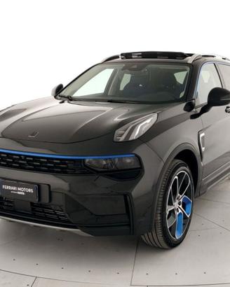Lynk & Co 01 1.5 td phev auto