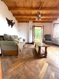 Casa indipendente di 80 m² con 4 locali a Mendatic