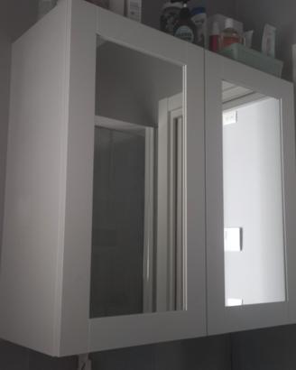 armadio con specchio per il bagno