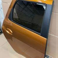 PORTA POSTERIORE DESTRA DACIA DUSTER 2018anno