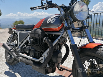 Moto Guzzi ex Jakal 1100 realizzata a café racer