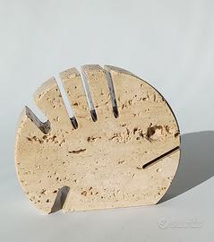 Scultura pesce in travertino , Enzo Mari, Mannelli