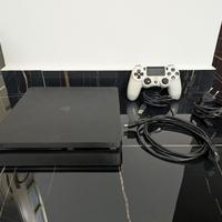 PlayStation 4 versione Slim 