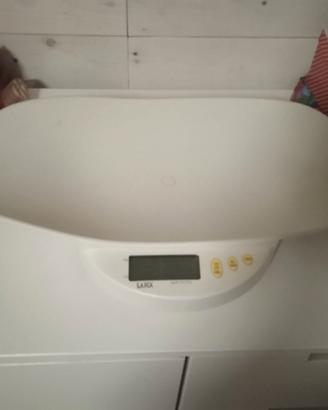 Bilancia elettronica neonato