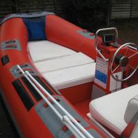 Gommone senza patente con motore e carrello