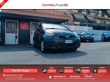 Toyota Aygo 1.0 12V VVT-i 5 porte Lounge Connect M