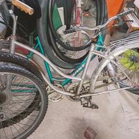 bici per pezzi di ricambio