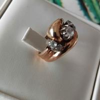 Anello in oro 750 con zirconi