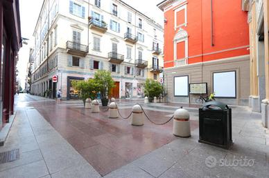 NEGOZIO A ALESSANDRIA