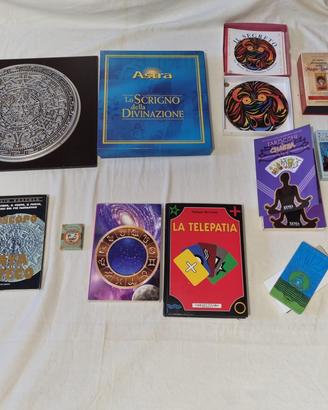 Astrologia oroscopo, libri ,carte, portafortuna