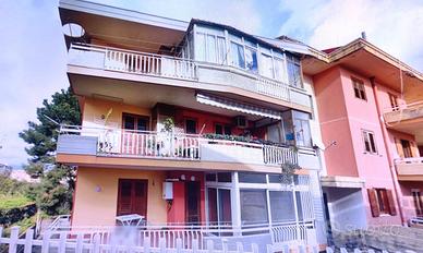 Via Sutera 4 vani con garage