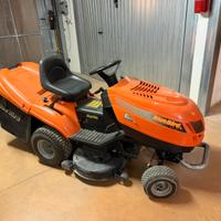 Trattorino tagliaerba