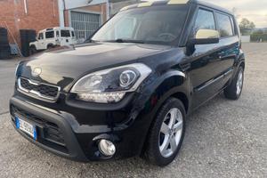 Kia Soul 1.6 CRDi VGT Cool Urban Shark