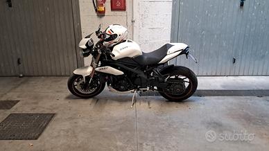 Triumph Speed Triple 1050 2012 abs 