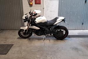 Triumph Speed Triple 1050 2012 abs 