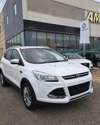 FORD Kuga 2.0 TDCI 163 CV 4WD Powershift Titaniu