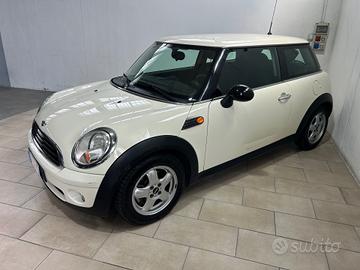Mini 1.4 16V One Chili