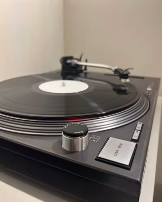 Technics SL-1210 MK2