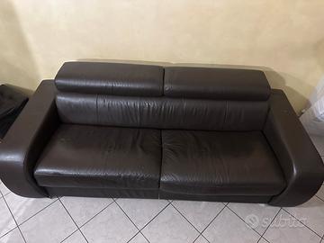 Divano letto in pelle