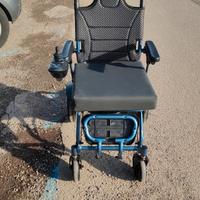 Sedia a rotelle elettrica