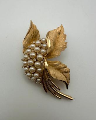 Spilla trifari