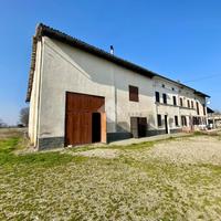 CASA SEMINDIPENDENTE A SALE