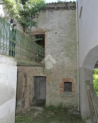 RUSTICO A PARODI LIGURE