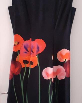 ABITO TUBINO NERO CON STAMPA FIORI