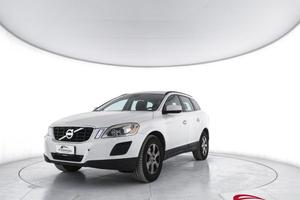 VOLVO XC60 D5 AWD Geartronic Momentum - PER OPER