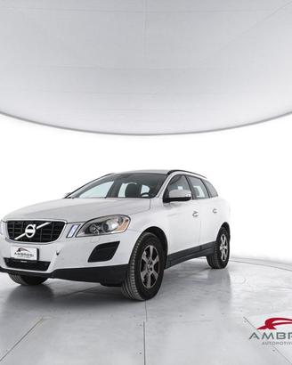 VOLVO XC60 D5 AWD Geartronic Momentum - PER OPER