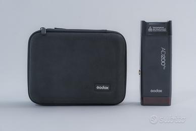 Godox AD200Pro Completo di valigetta e accessori